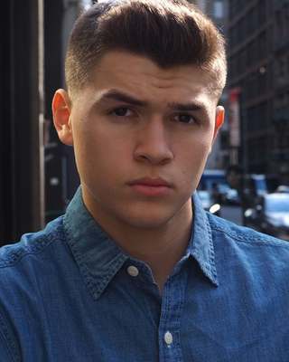 Christopher Chase Signs with Hines & Hunt Entertainment