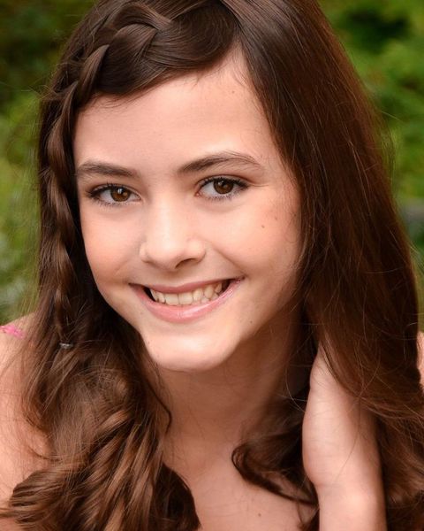 Jenna Hastings Signs with Manikin Talent Agency