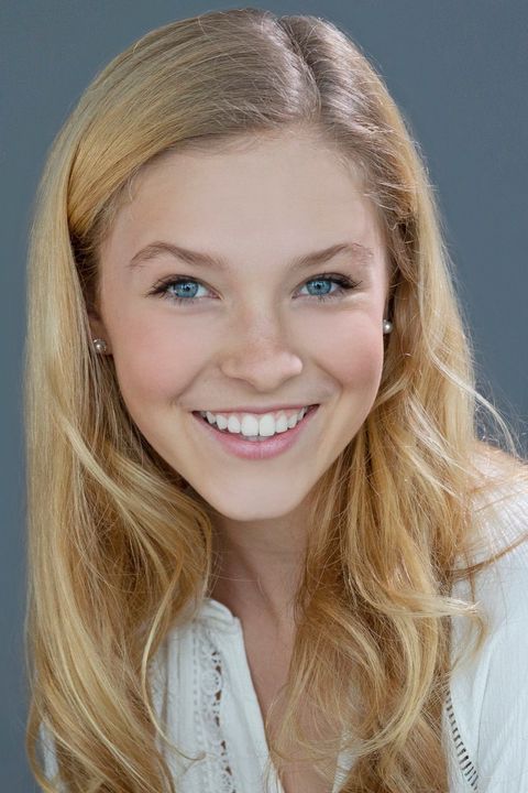 Katie Brown Signs With Ellie Rogue Connections