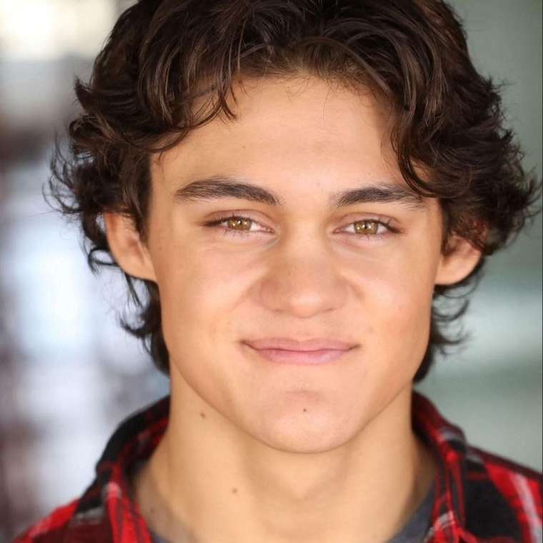 Layton Khan