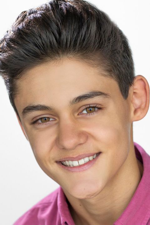 Layton Khan Signs With HRI Talent