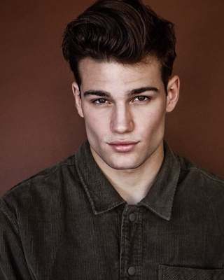 Logan Eller Signs GEL Entertainment