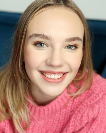 Sadie Jensen Signs with MMG Model & Talent Management