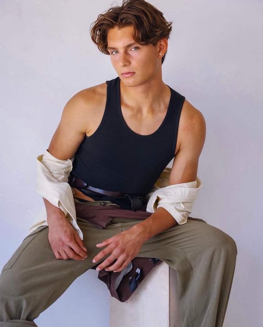 Thiago Ausland